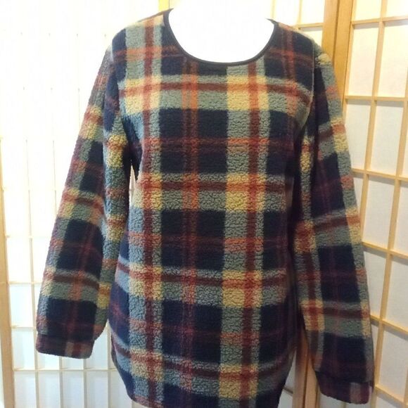 Sabrina Lauren NY Sm Fleece Top - Picture 11 of 12